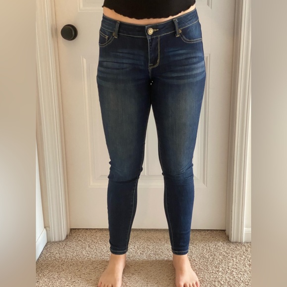 MAURICES - NWOT Low-Rise Skinny Jeans - Picture 2 of 6